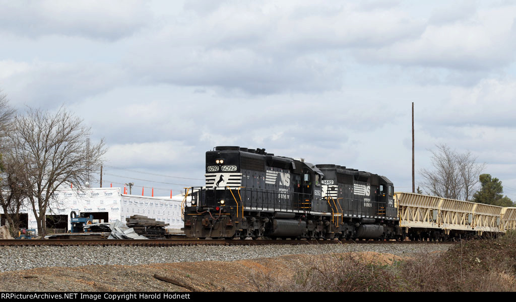 NS 6092 & 3442 lead train 90J westbound